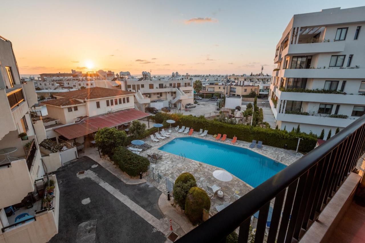 Alexis Apartments - Lovely 2-Bedroom With Swimming Pool Пафос Екстериор снимка